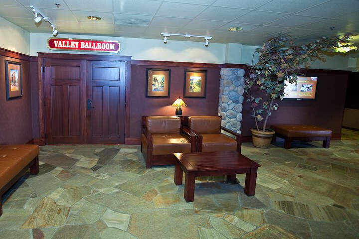 Hotel Interior 11 of 47