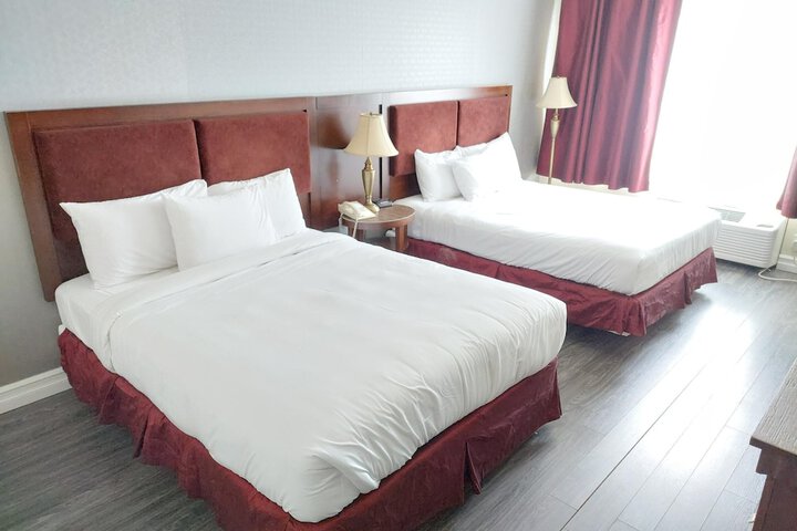 Room 44 of 66