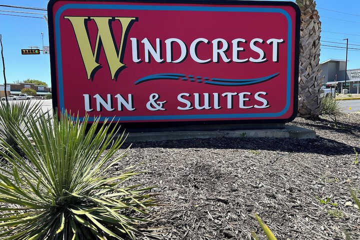 Windcrest Inn and Suites