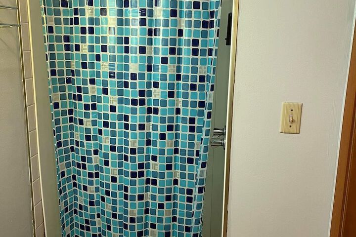 Room 28 of 36