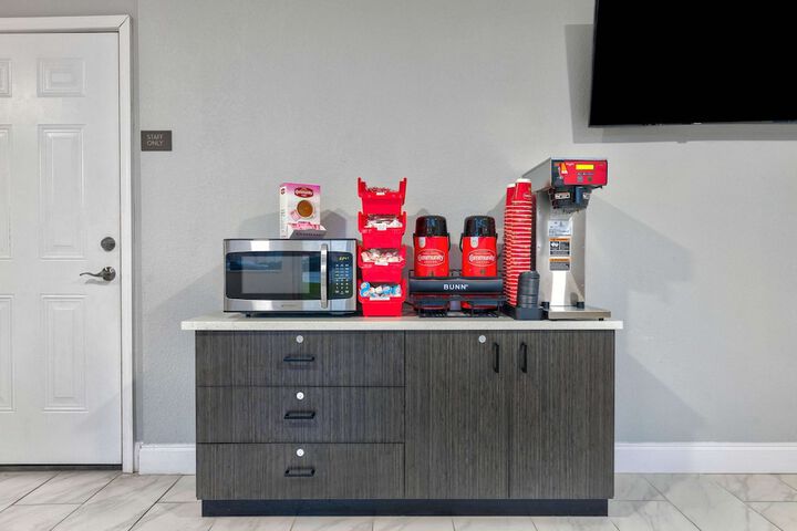 Breakfast/Coffee Service 26 of 27