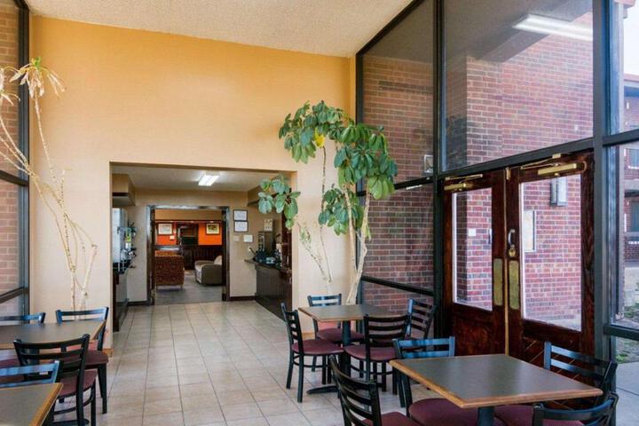 Econo Lodge Wichita Falls Downtown