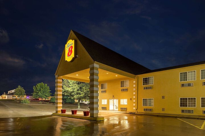 Hotel 4 of 38