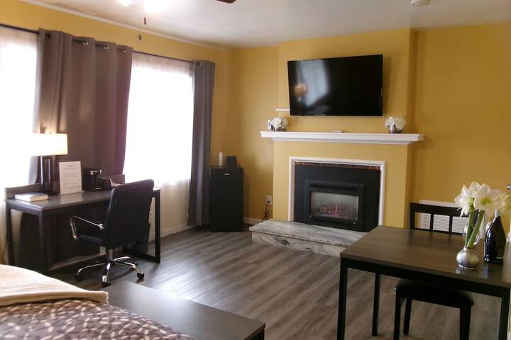 Room 14 of 32
