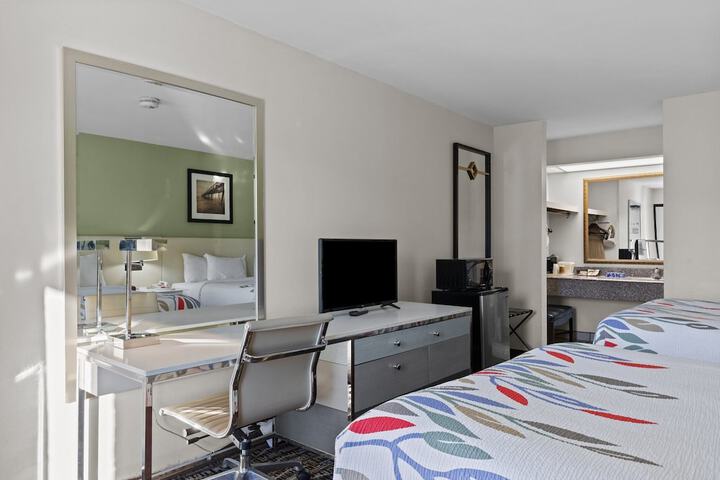 Room 49 of 63
