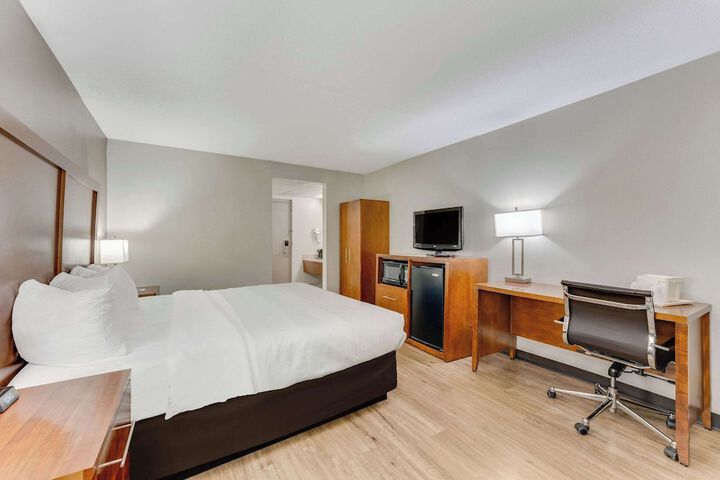 Room 17 of 29