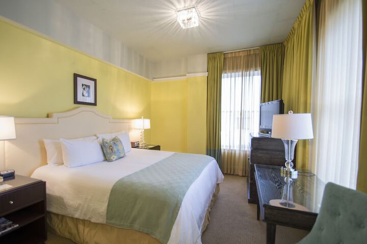 Room 30 of 60