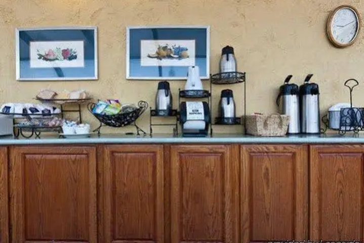 Rodeway Inn