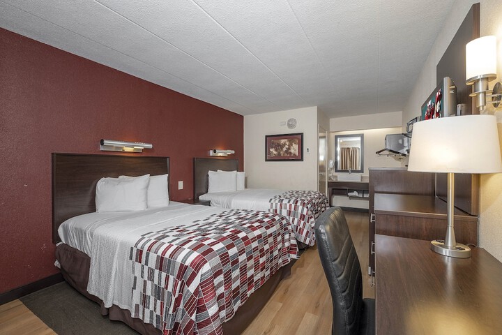 Room 8 of 25