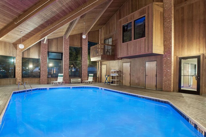 Pool 3 of 24