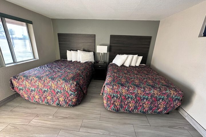 Room 15 of 22