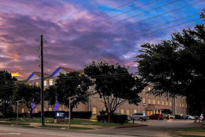 Hotel 7 of 47