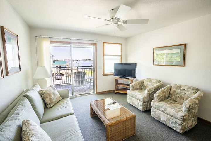 Ocracoke Harbor Inn