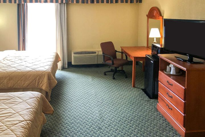 Room 8 of 37