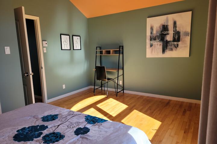 Room 92 of 102