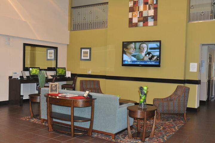 Hotel Interior 8 of 36