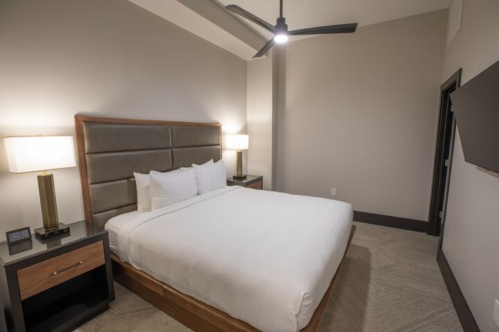 Room 17 of 29