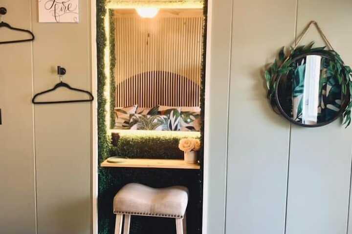 Room 69 of 100