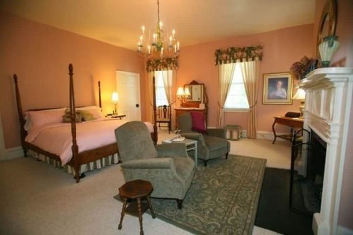 B & B at Oliver Phelps
