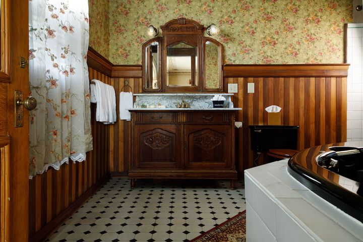 Room 29 of 59