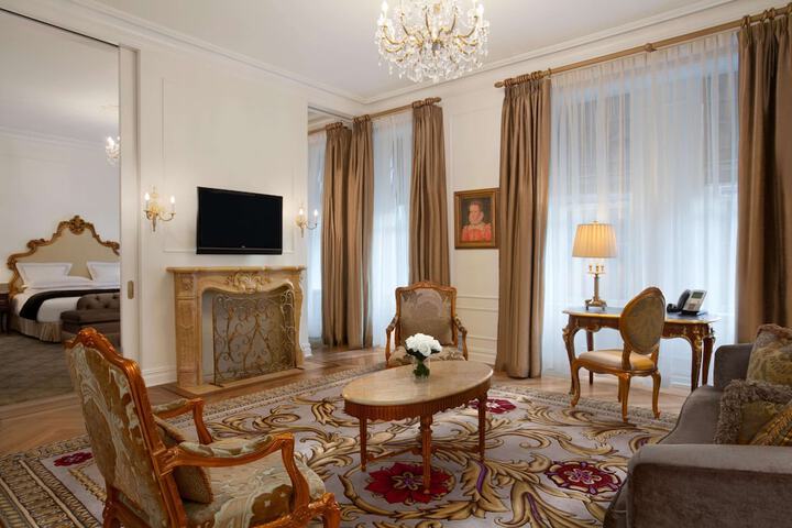 Room 96 of 100