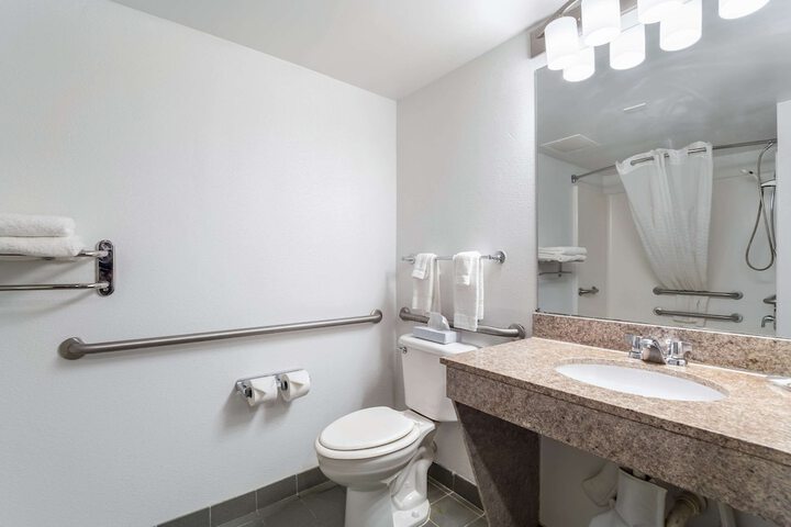 Quality Inn & Suites Augusta I-20