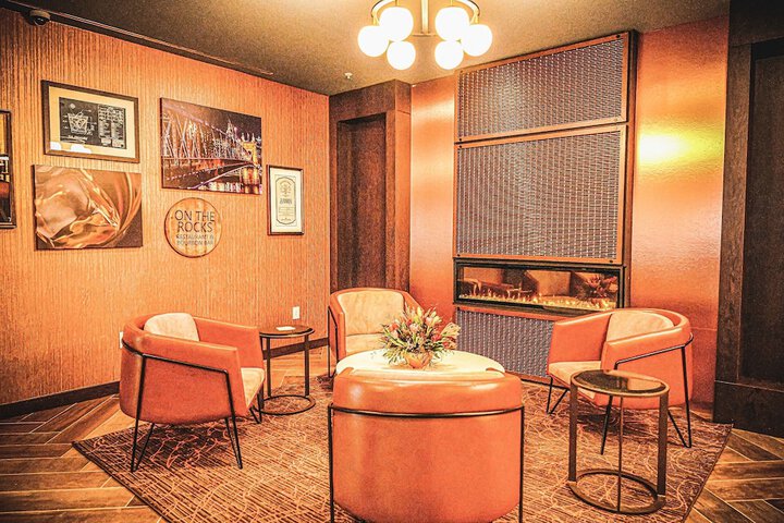 Delta Hotels by Marriott Cincinnati Sharonville