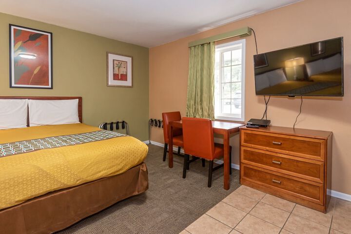 Town Motel