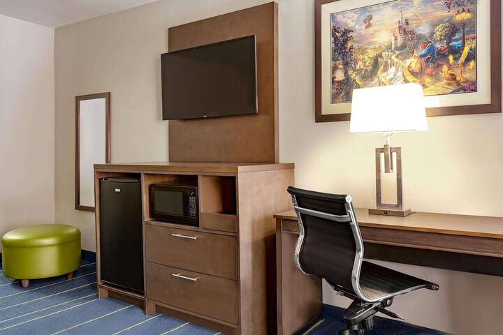 Room 20 of 26