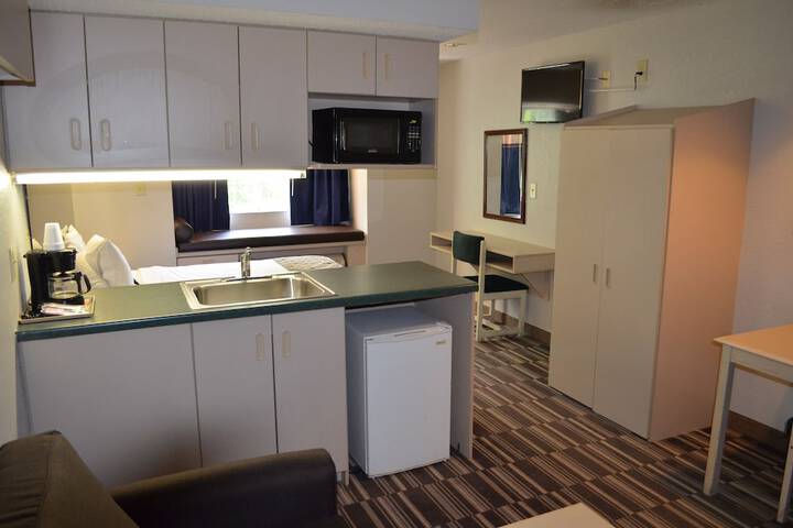 Stay Express Inn & Suites Atlanta