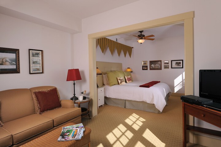 Room 83 of 125