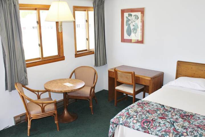 Room 29 of 35