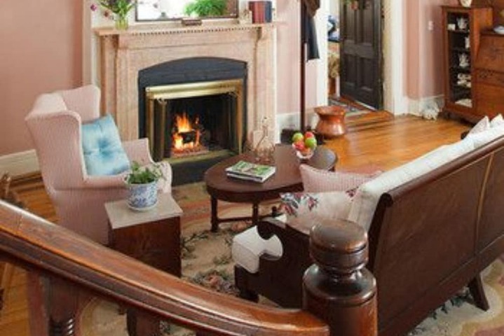 Brook Farm Inn