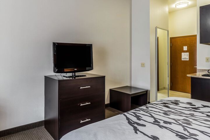 Sleep Inn & Suites Stafford - Sugarland