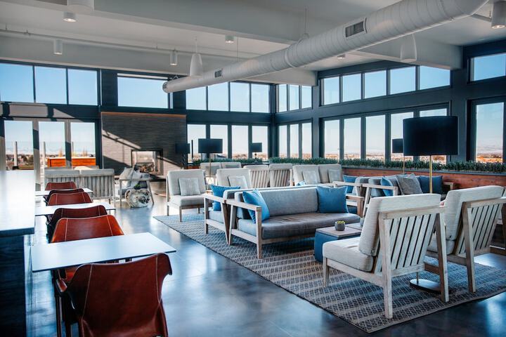 Kimpton Armory Hotel Bozeman by IHG
