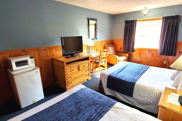 Room 51 of 145
