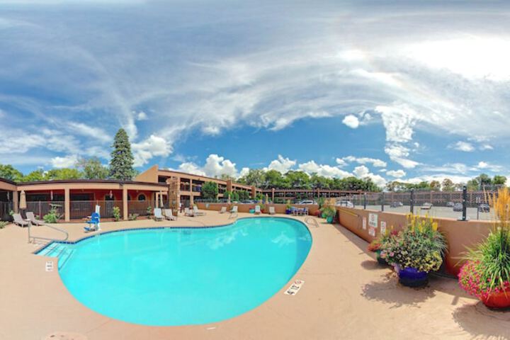 El Sendero Inn an Ascend Collection Hotel