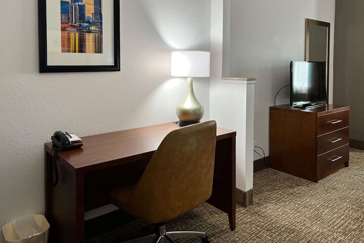 Room 11 of 43