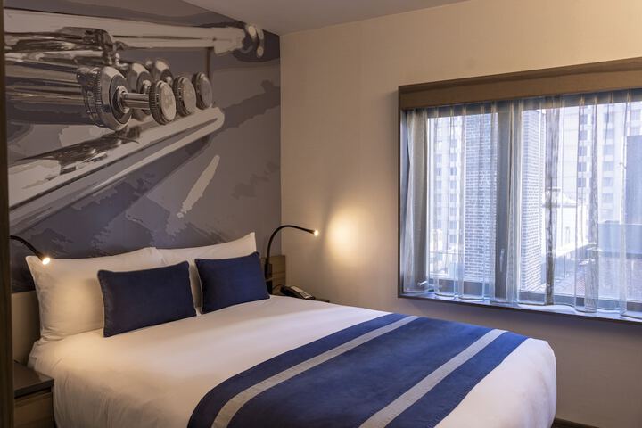 Room 27 of 59