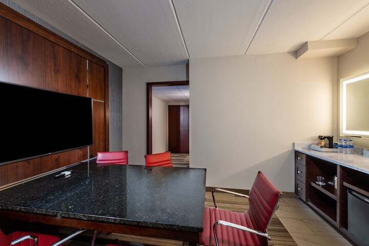 Room 12 of 29