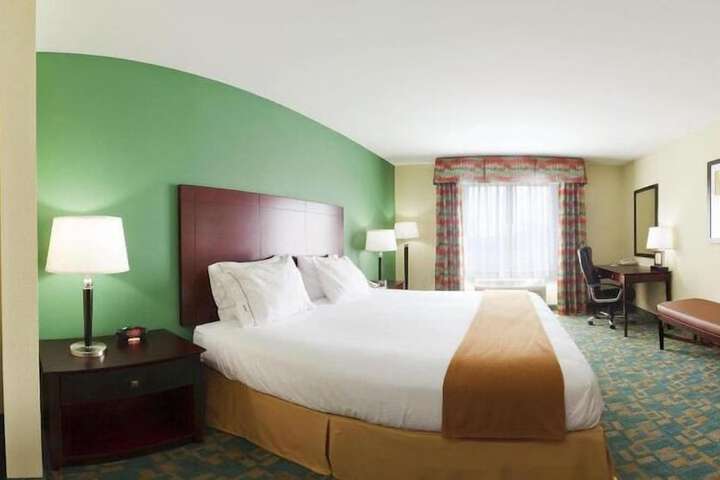 Room 20 of 49
