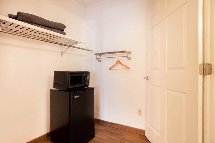 Room 29 of 53