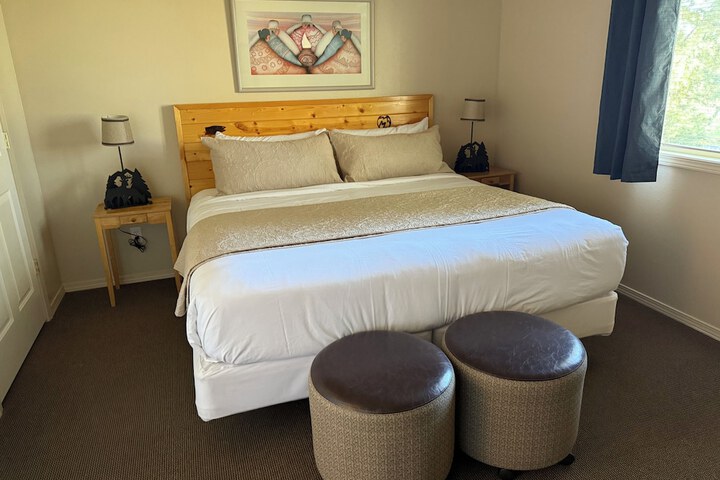 Mountain Landing Suites & RV Park