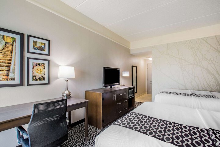 La Quinta Inn & Suites by Wyndham Mission at West McAllen