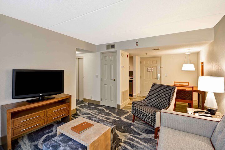 Room 17 of 39