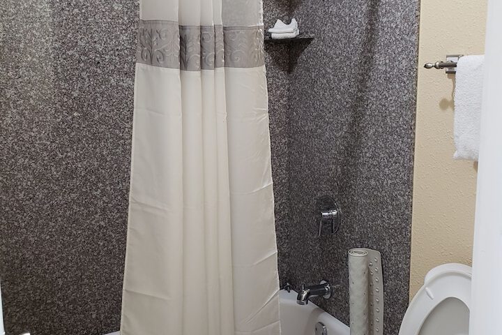 Taylor village Inn and suites
