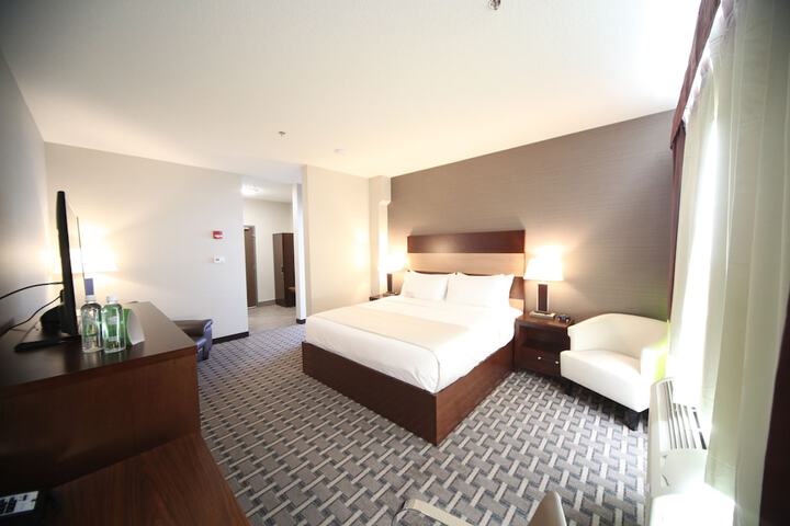Room 13 of 53