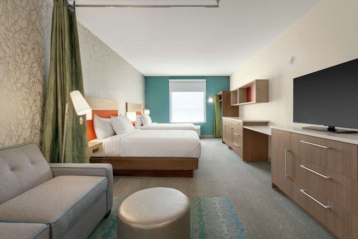 Room 34 of 48