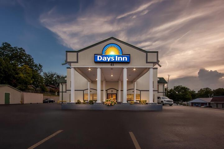 Days Inn by Wyndham Lexington