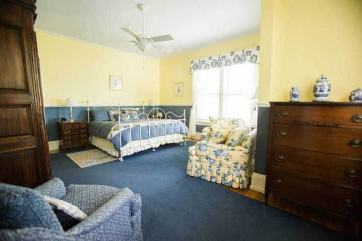 Albemarle Inn